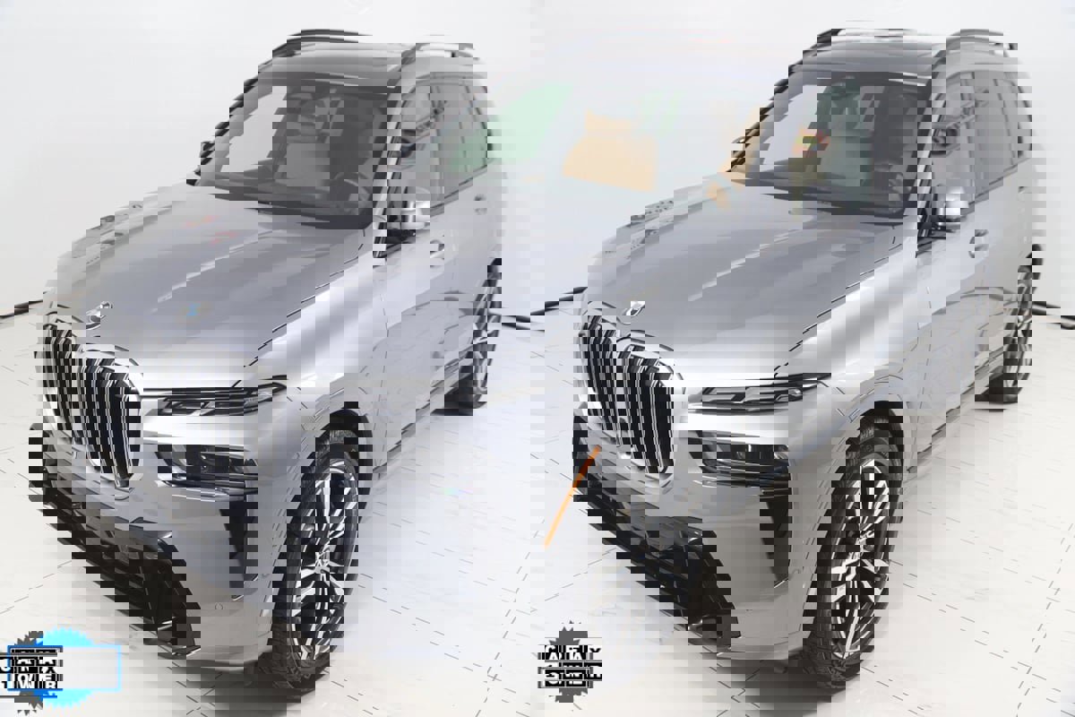 Used 2024 BMW X7 xDrive40i w/ M Sport Package image 26