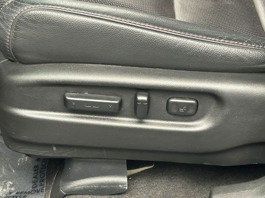 Used 2022 Honda Pilot Black Edition image 16