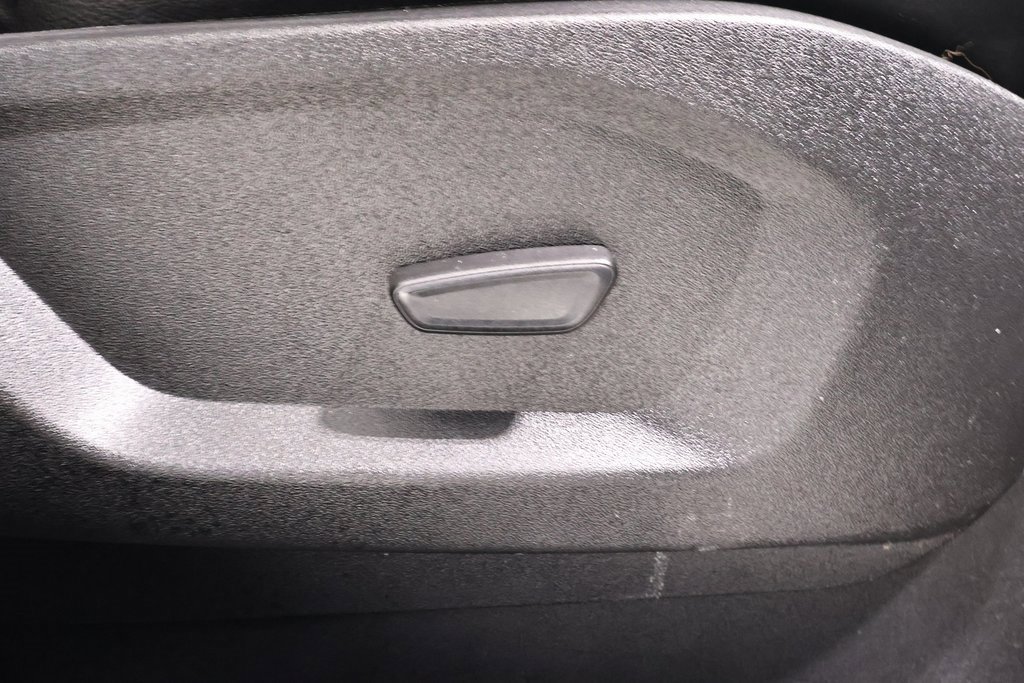 Certified 2023 Ford Edge ST-Line image 21