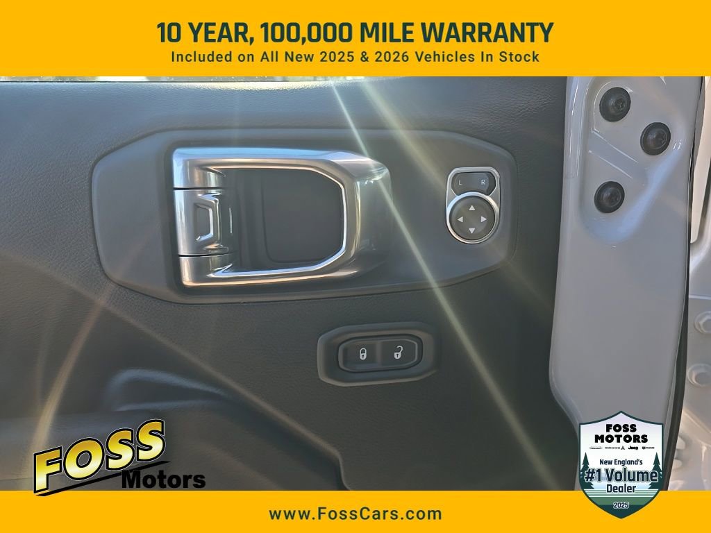 New 2026 Jeep Gladiator Sport AWD/4WD image 18