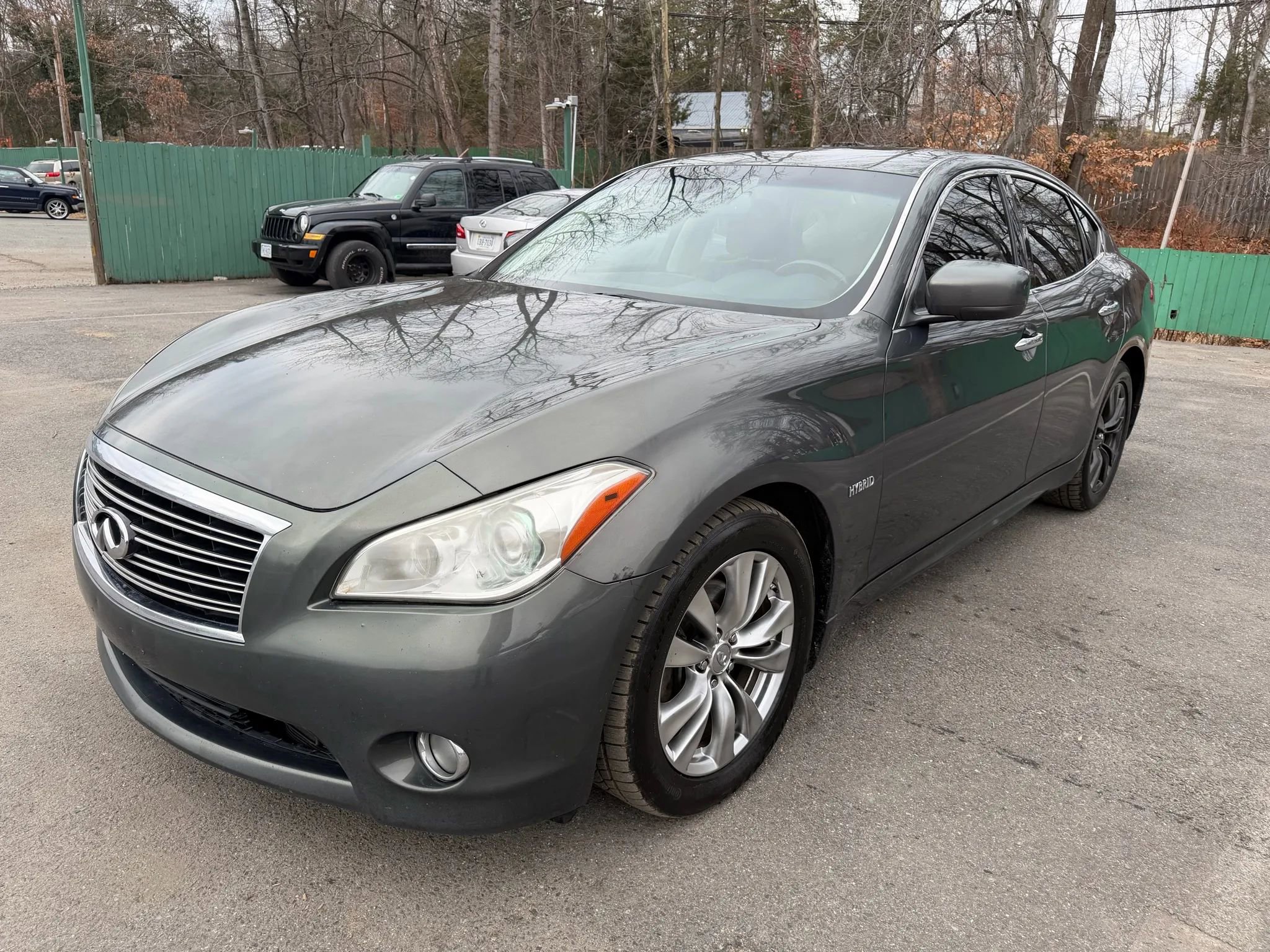 Used 2013 INFINITI M35 w/ Premium Pkg image 1