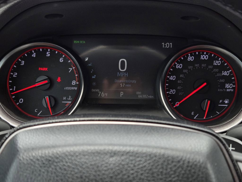 Used 2023 Toyota Camry XSE FWD image 6