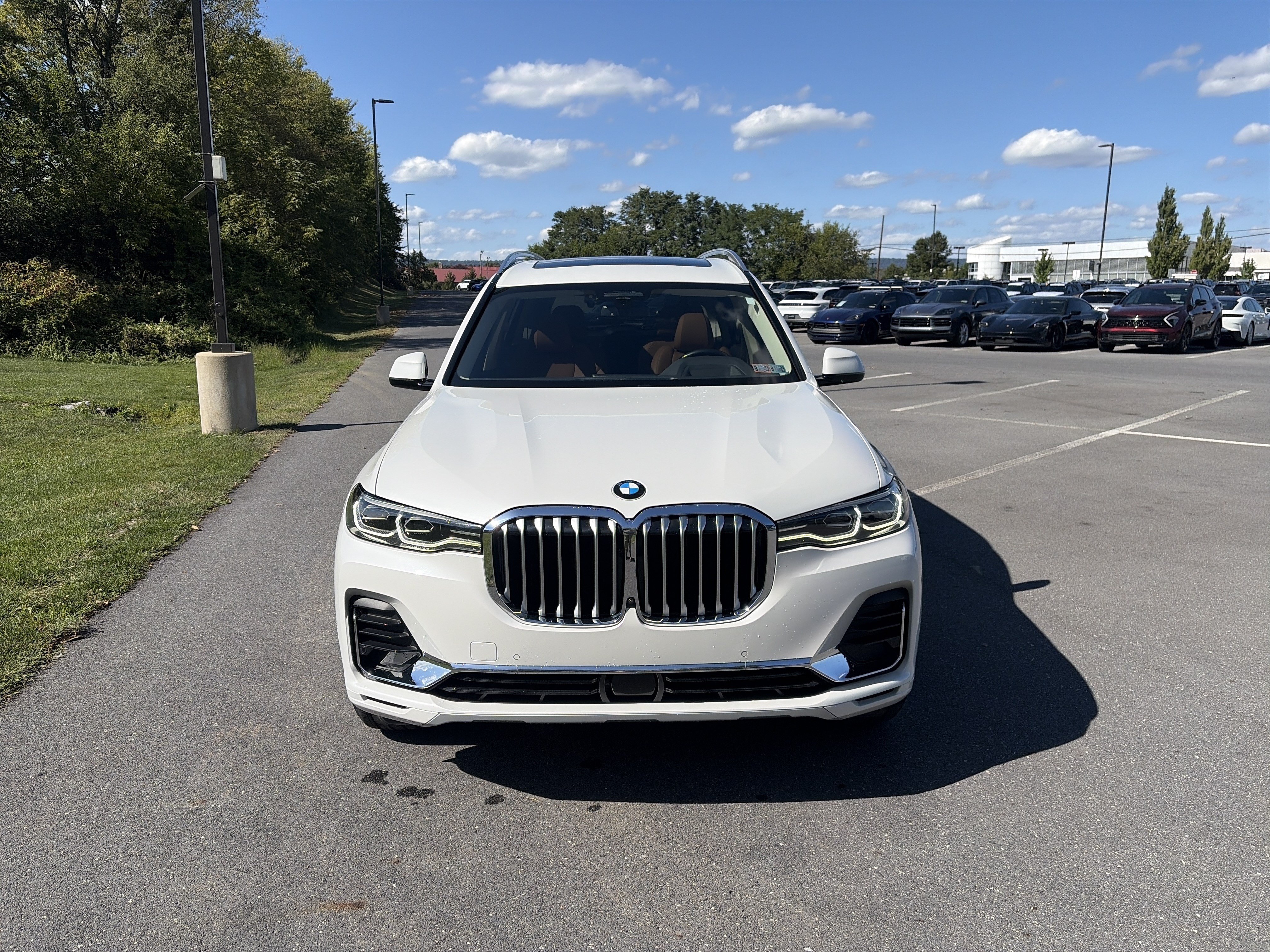 Used 2022 BMW X7 xDrive40i w/ Premium Package AWD/4WD video 2
