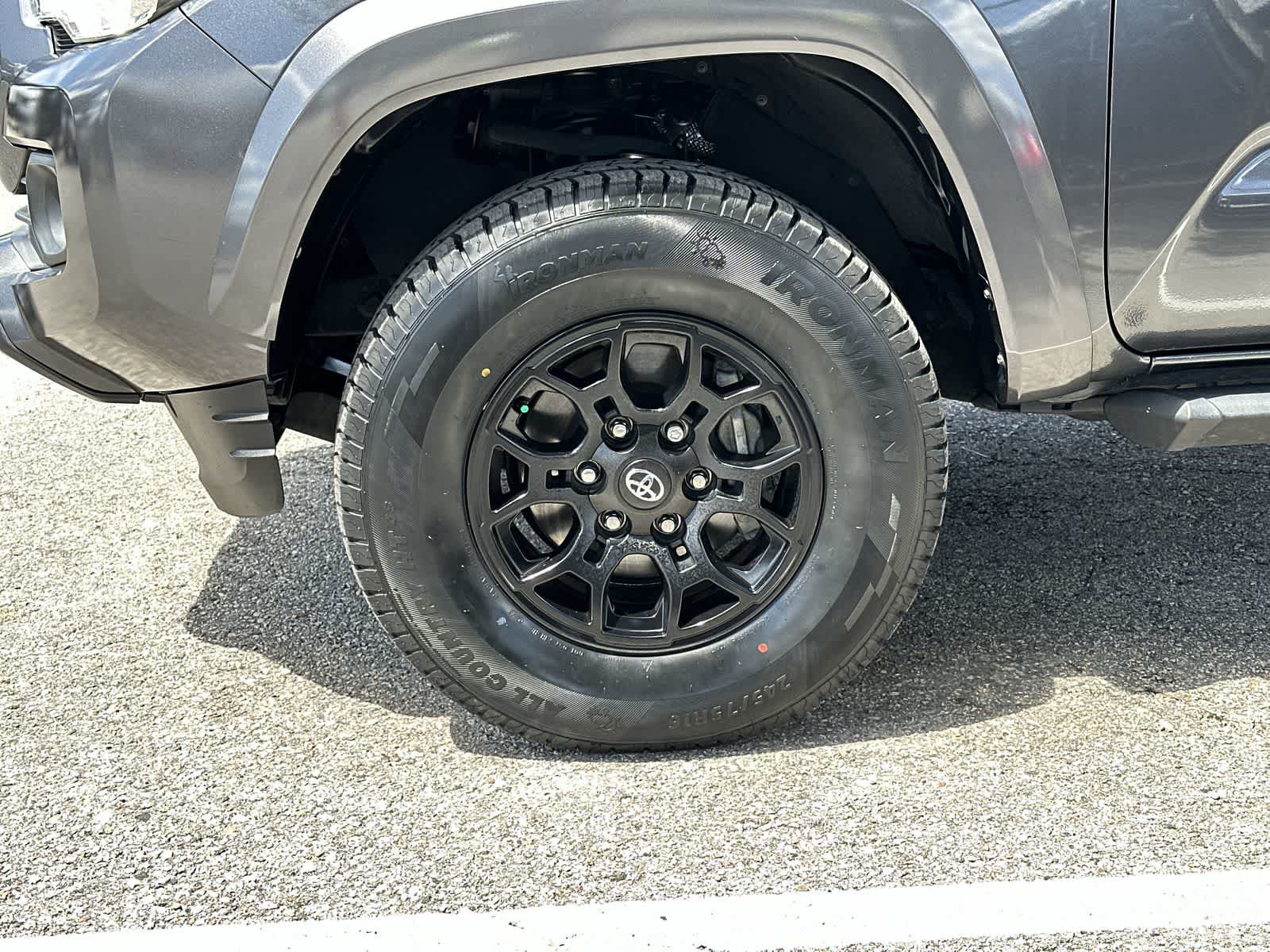 Used 2021 Toyota Tacoma SR5 RWD image 13