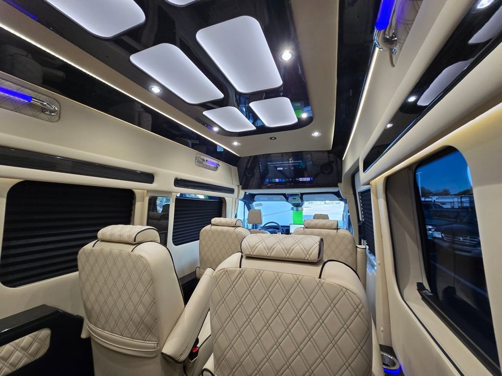 New 2024 Ford Transit 350 148 High Roof Extended DRW image 29