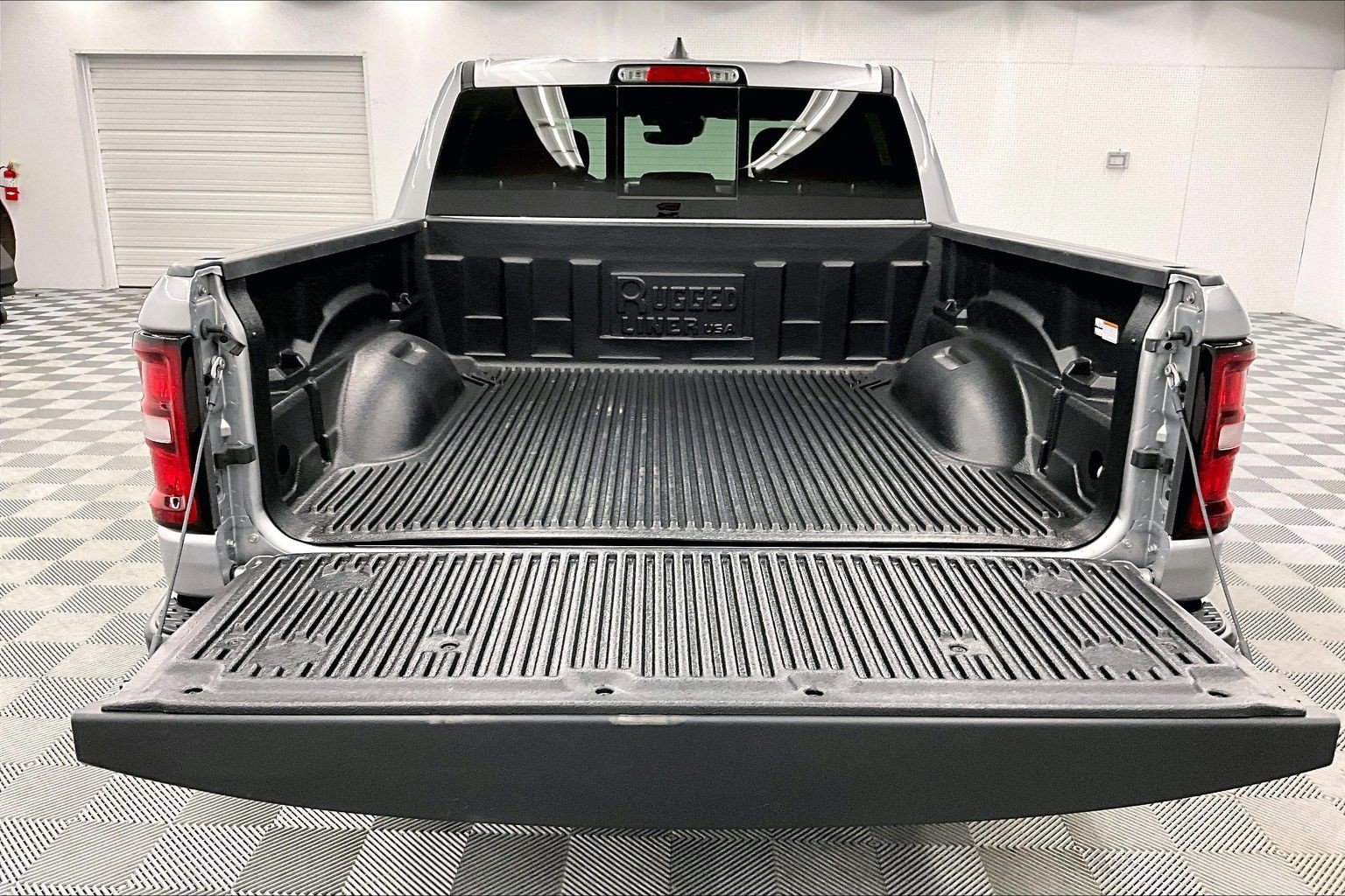 Used 2025 RAM 1500 Rebel w/ Rebel Level 1 Equipment Group AWD/4WD image 32