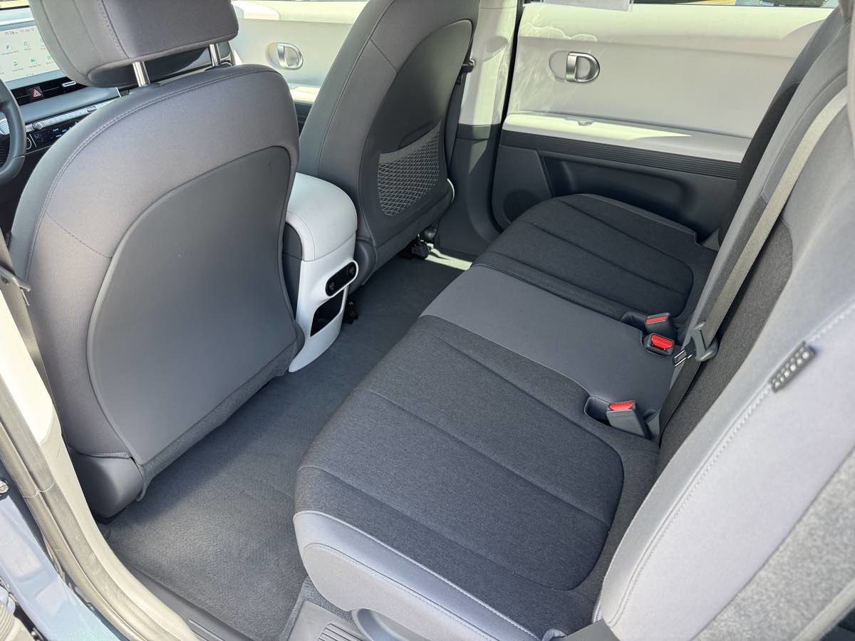 Used 2024 Hyundai Ioniq 5 SE RWD image 19