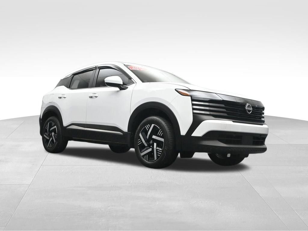 Used 2025 Nissan Kicks SV FWD image 15
