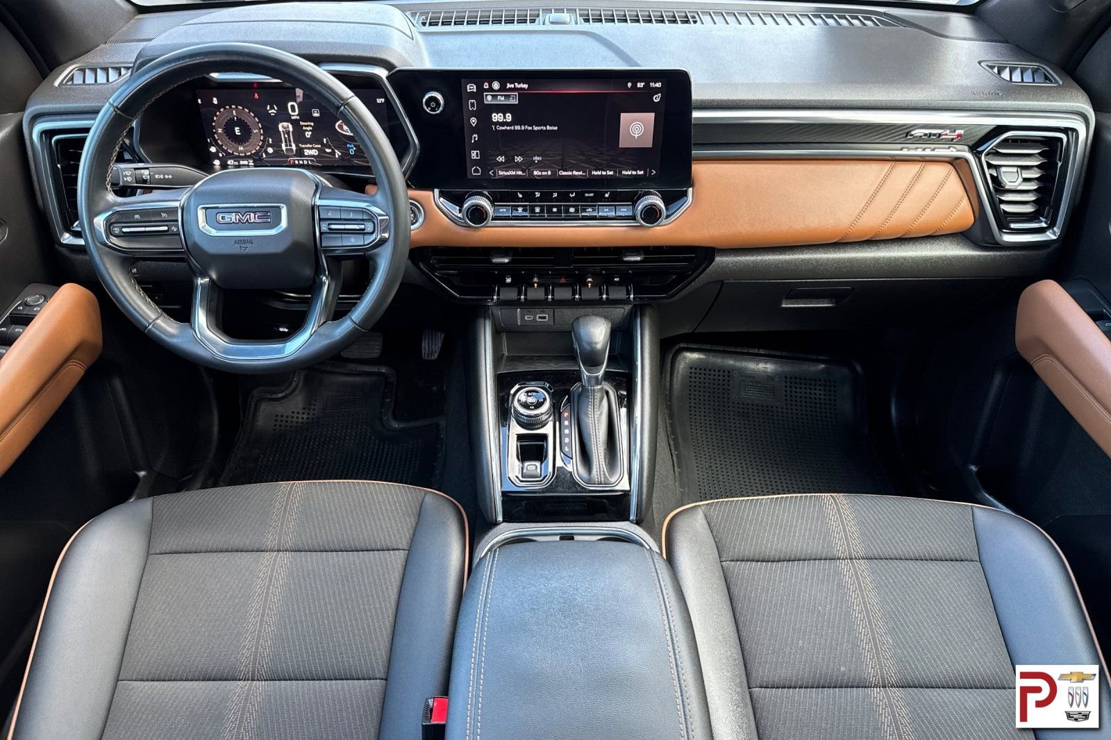 Used 2024 GMC Canyon AT4 w/ Technology Package image 15