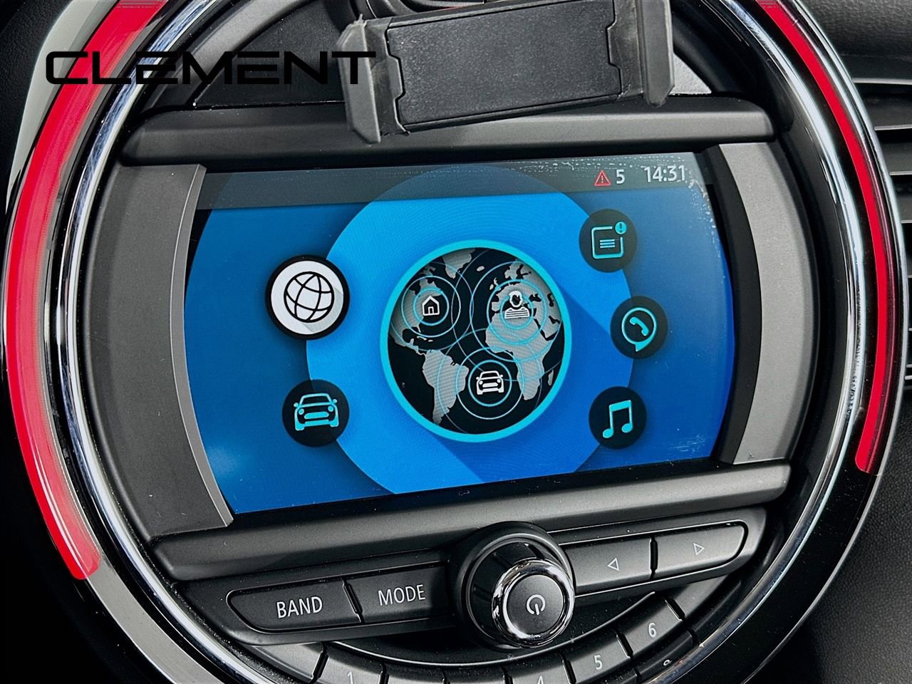 Used 2020 MINI Cooper 2-Door Hardtop FWD image 19