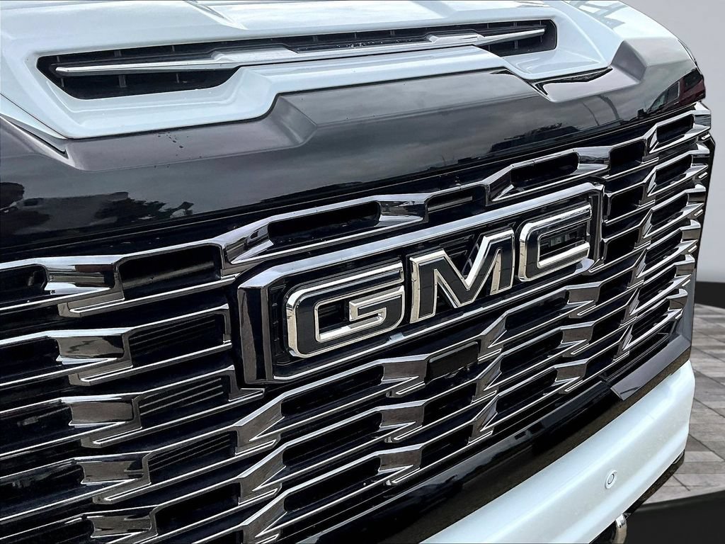 New 2026 GMC Sierra 3500 Denali Ultimate AWD/4WD image 36