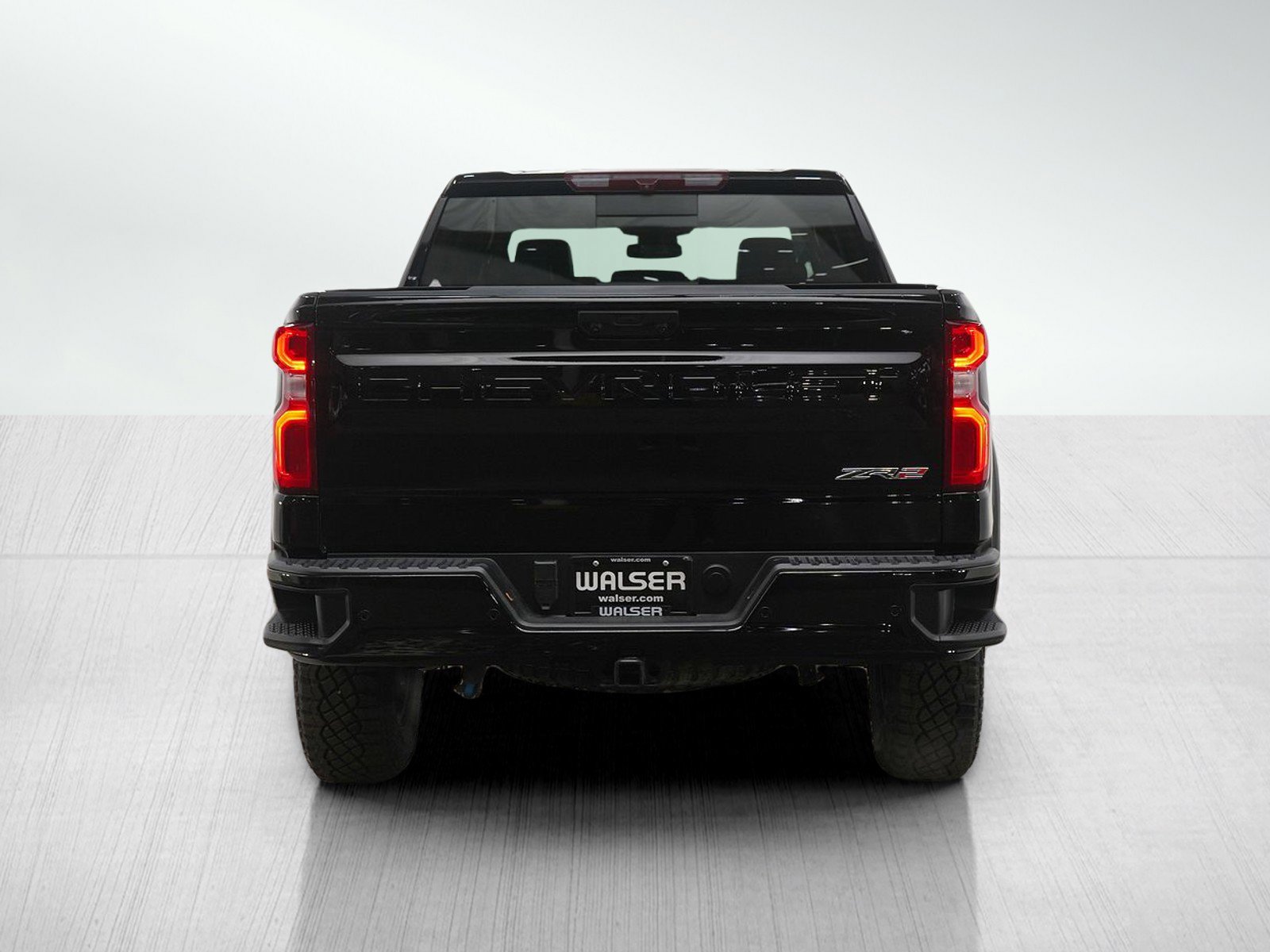 Used 2022 Chevrolet Silverado 1500 ZR2 image 4