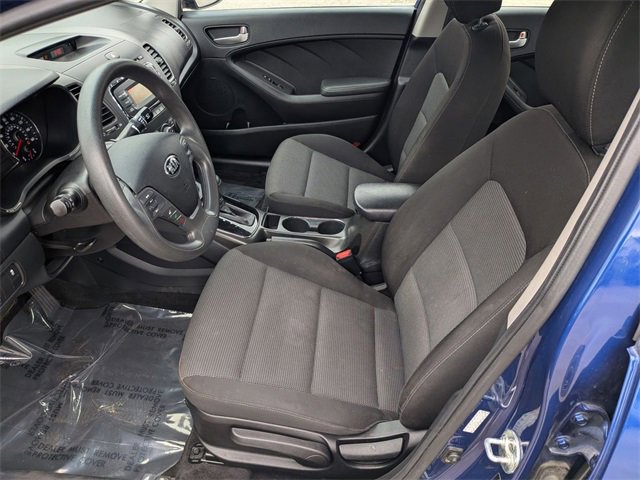 Used 2017 Kia Forte LX image 12