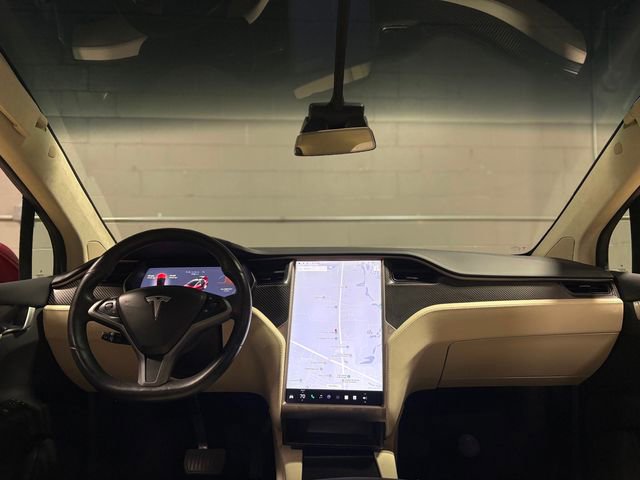 Used 2018 Tesla Model X 75D image 39