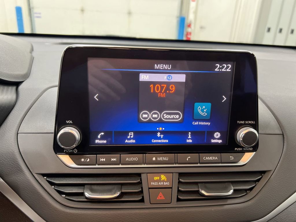 Used 2022 Nissan Altima 2.5 SV image 14