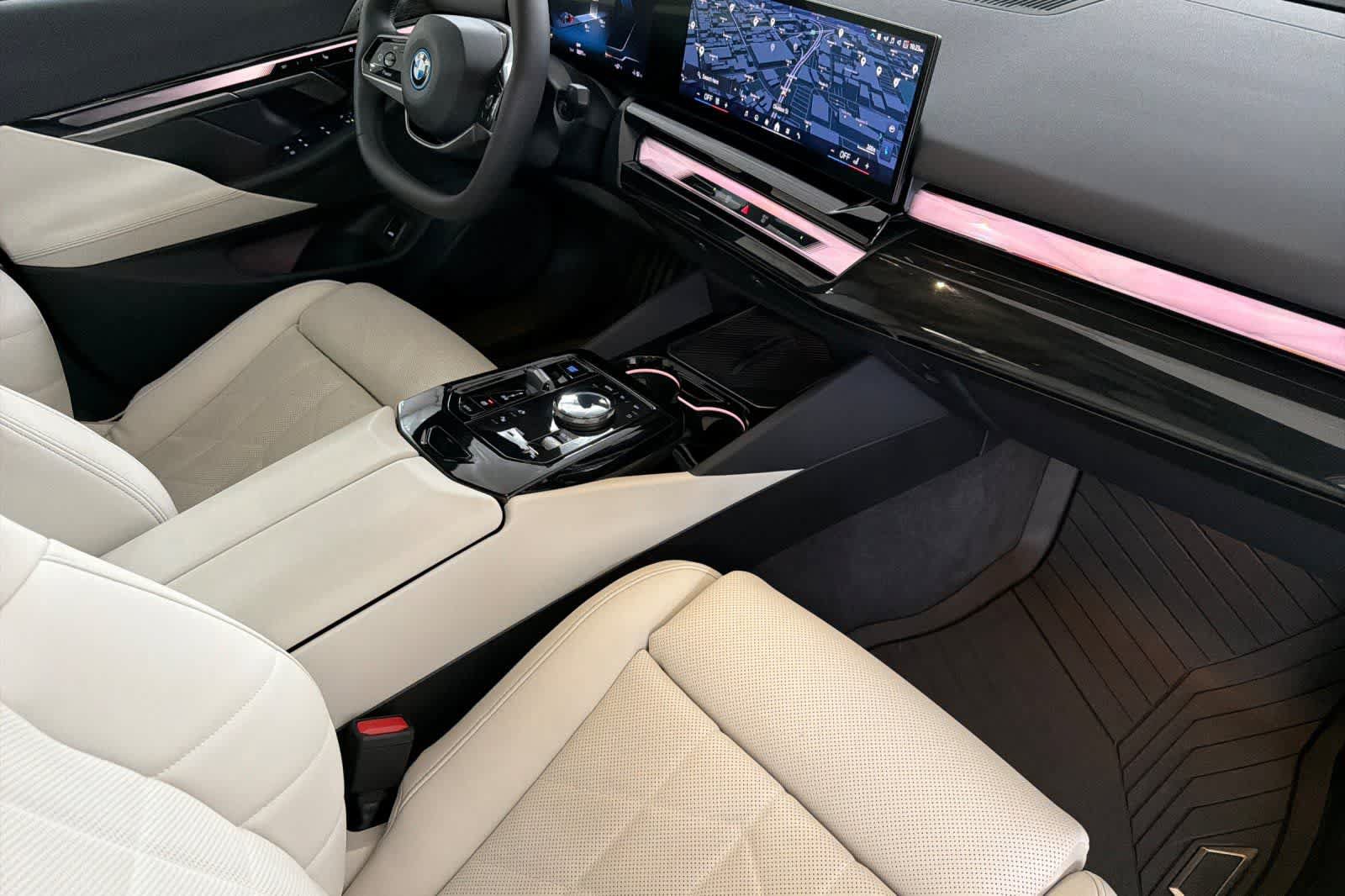 Used 2024 BMW i5 eDrive40i w/ M Sport Package RWD image 15
