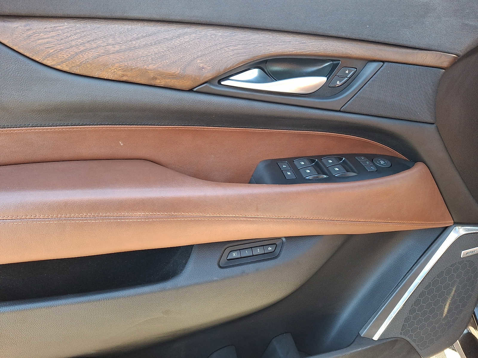 Used 2017 Cadillac Escalade Premium Luxury image 11