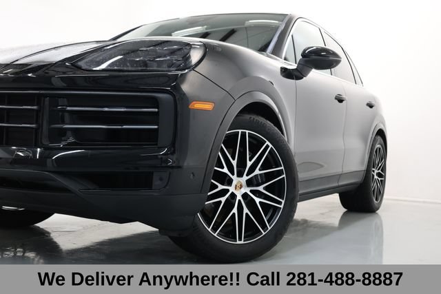 Used 2026 Porsche Cayenne AWD/4WD image 3