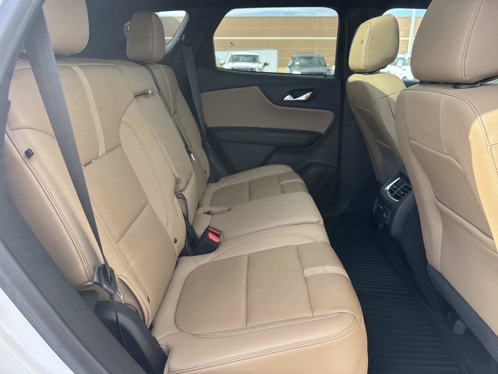 Used 2023 Chevrolet Blazer Premier w/ Enhanced Convenience Package FWD image 11