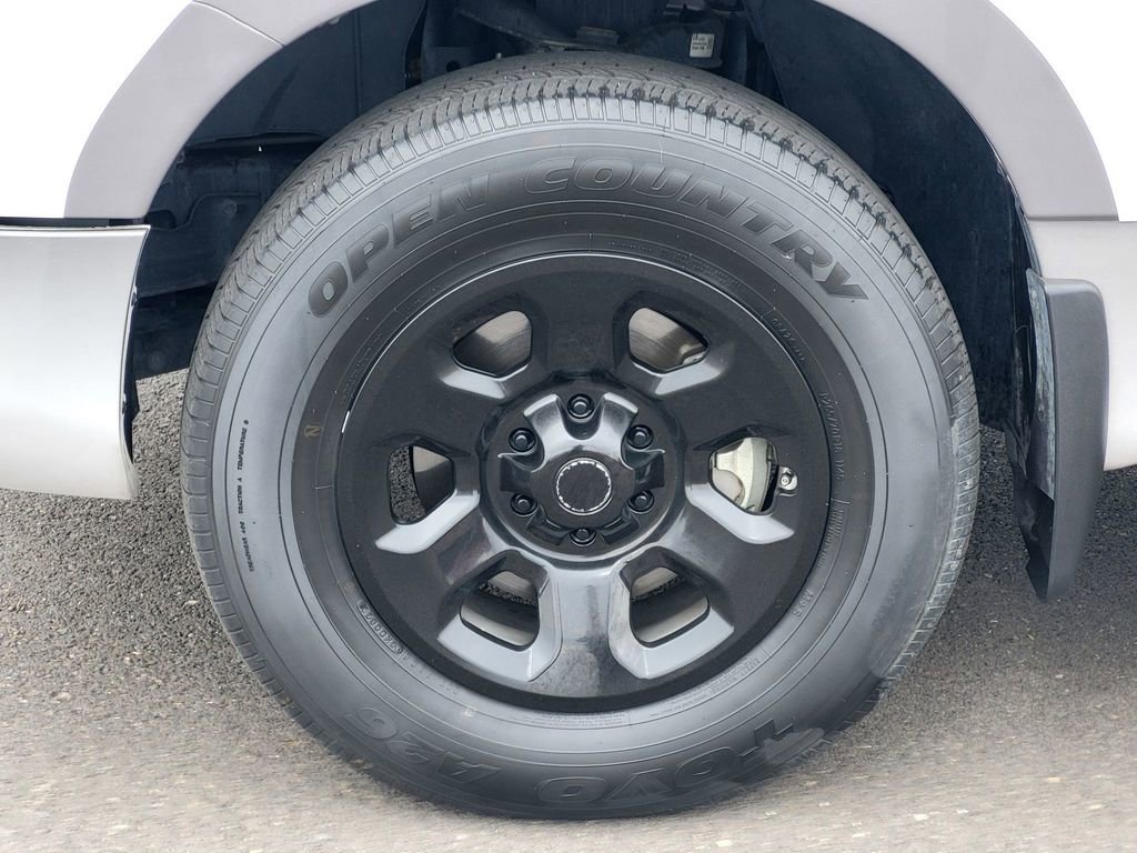 Used 2023 Nissan Titan S w/ S Utility Package image 7