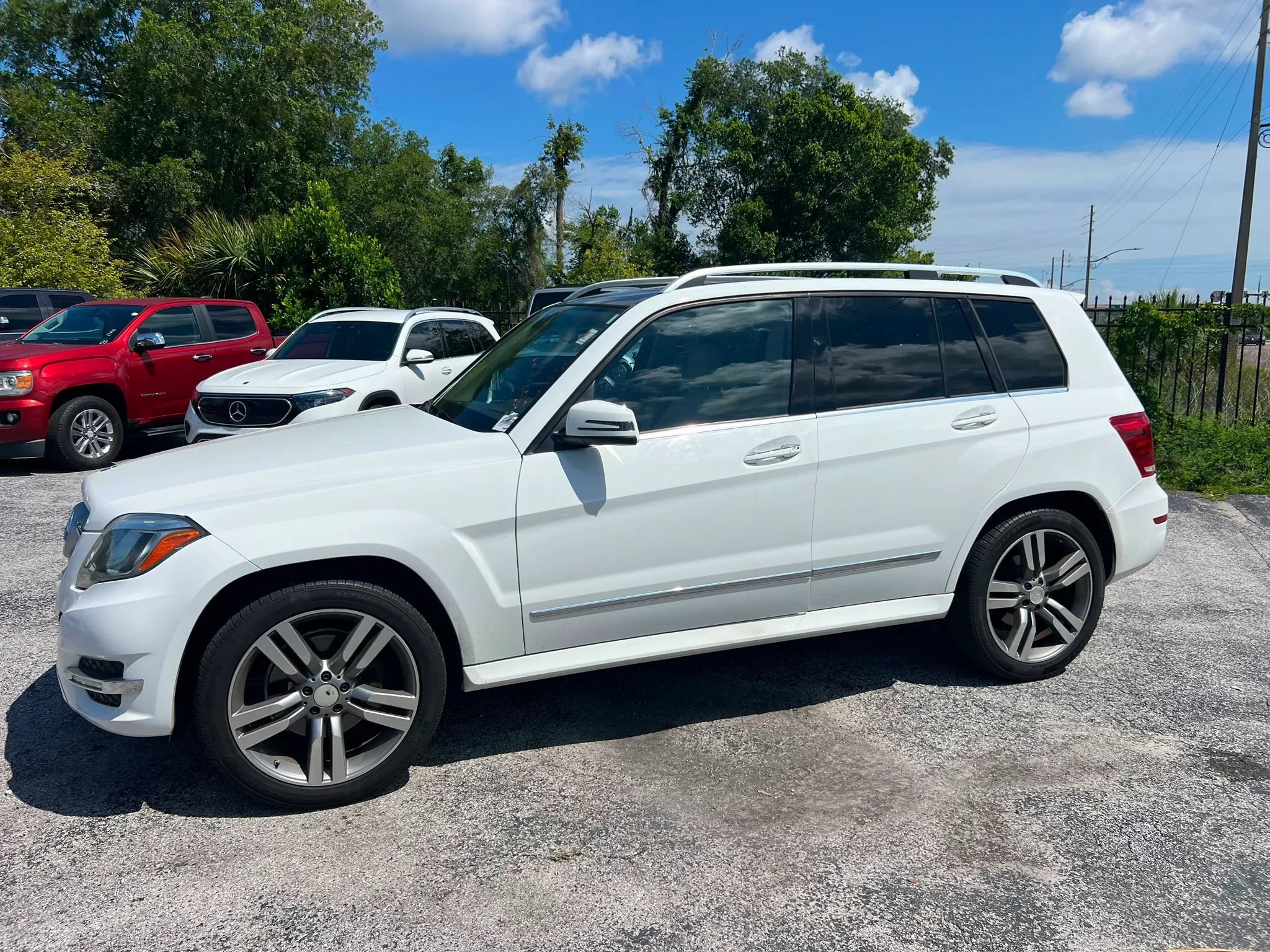 Used 2015 Mercedes-Benz GLK 350 2WD image 4