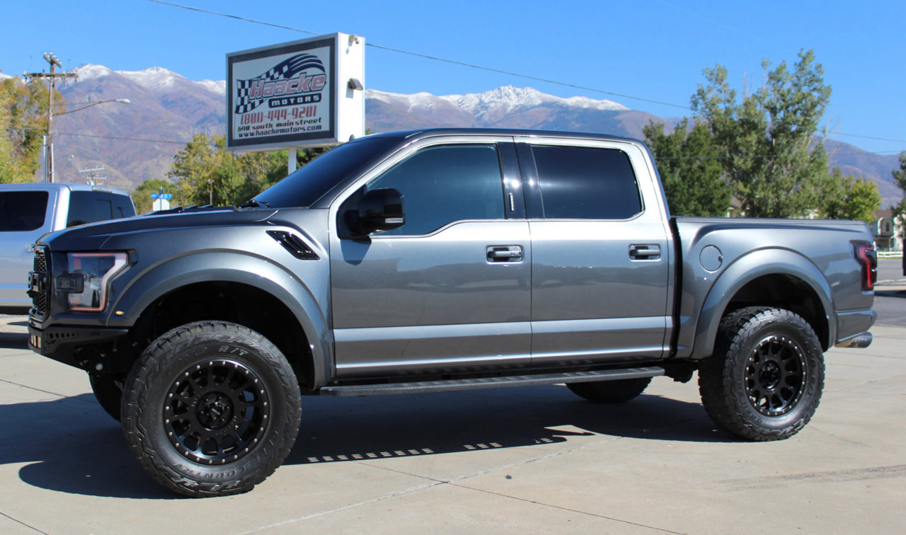Used 2019 Ford F150 Raptor w/ Equipment Group 802A Luxury image 2