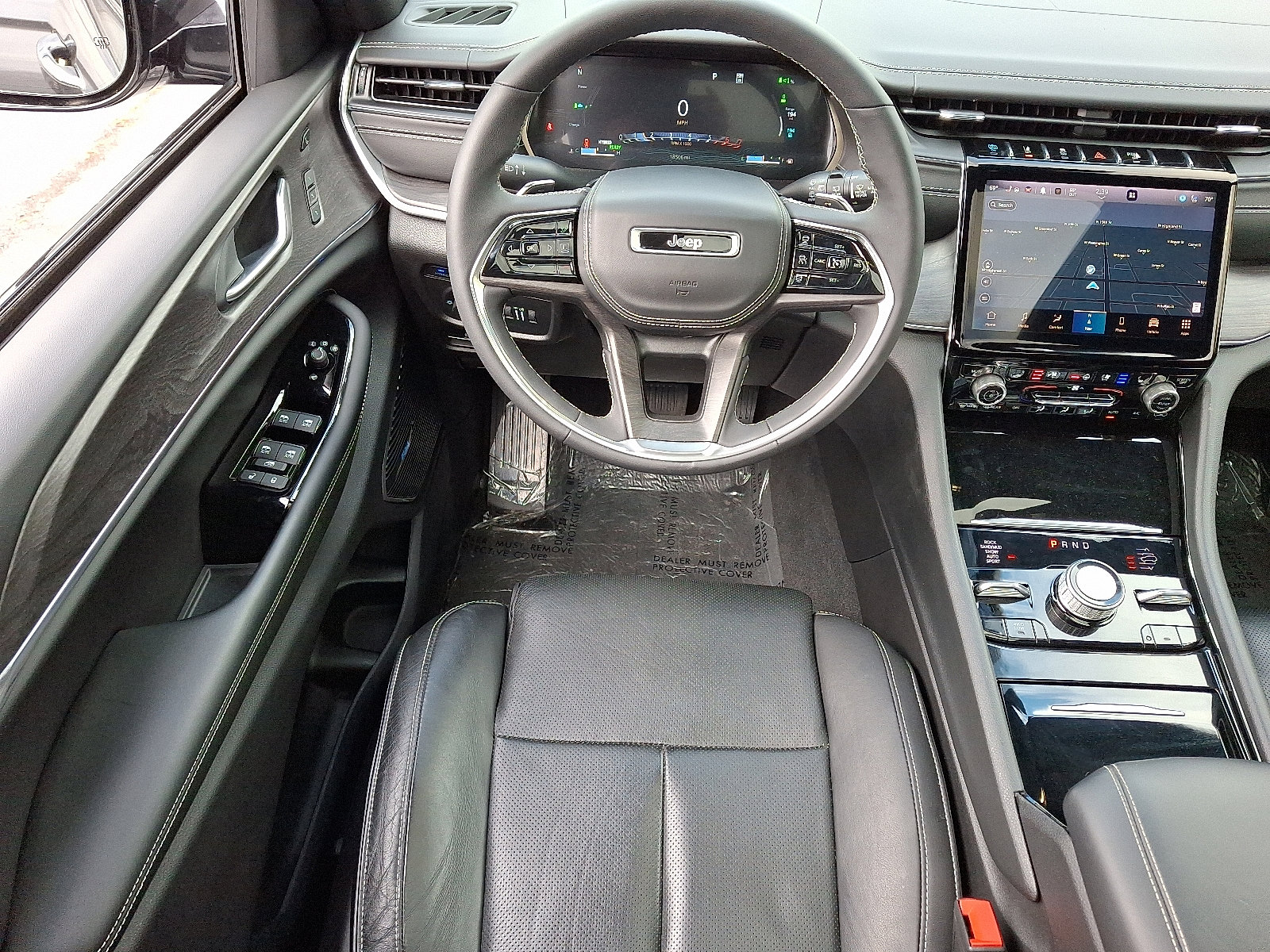 Used 2023 Jeep Grand Cherokee Overland w/ Luxury Tech Group IV image 12