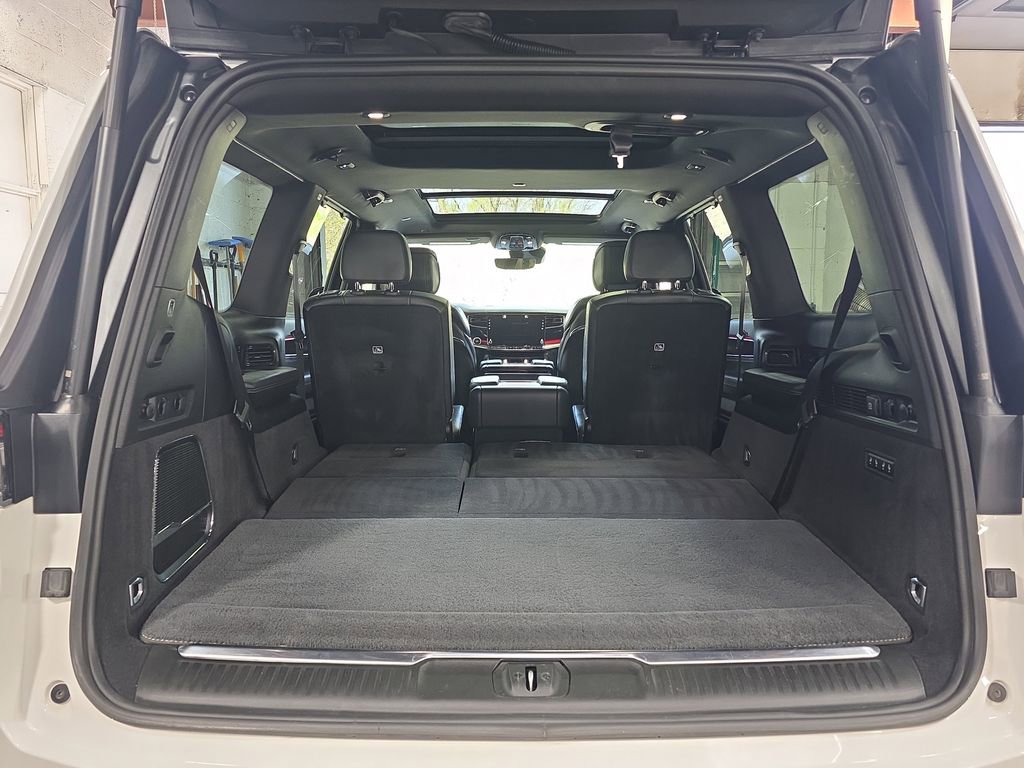 Used 2022 Jeep Grand Wagoneer Series I AWD/4WD image 14