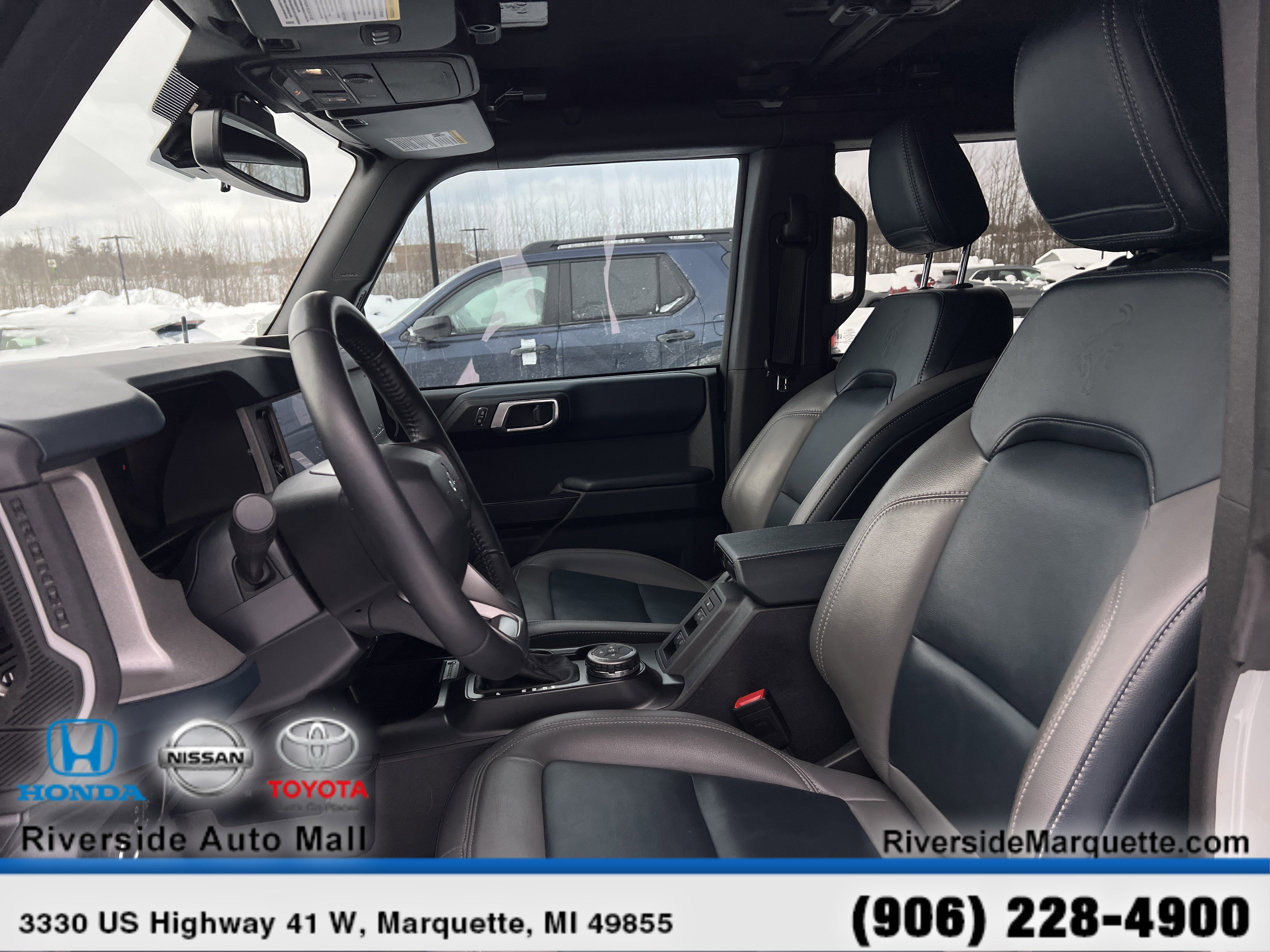 Used 2024 Ford Bronco Outer Banks image 15