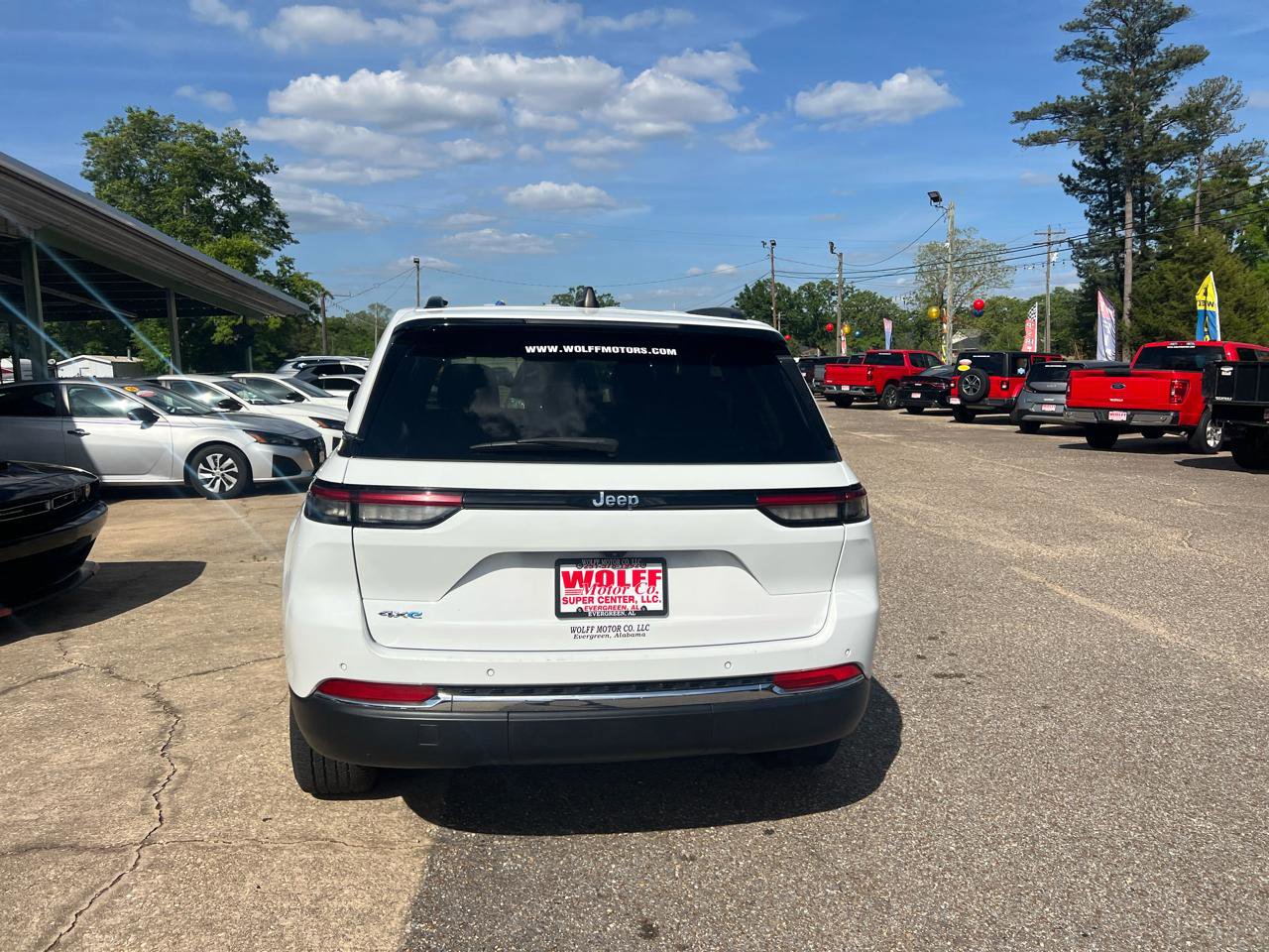 Used 2024 Jeep Grand Cherokee Limited 4xe image 10