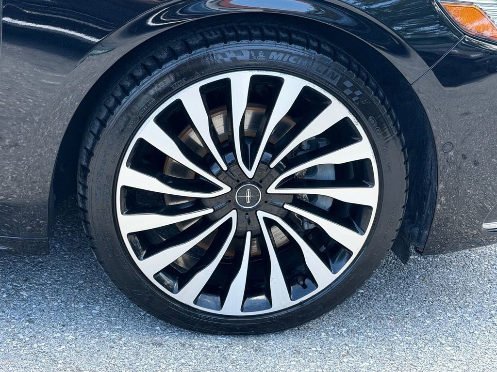 Used 2018 Lincoln Continental Black Label FWD image 9