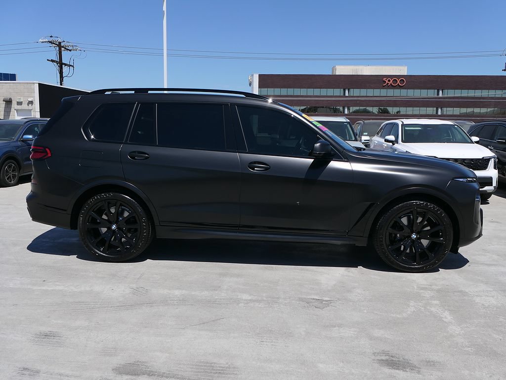 Used 2026 BMW X7 xDrive40i w/ M Sport Package AWD/4WD image 2