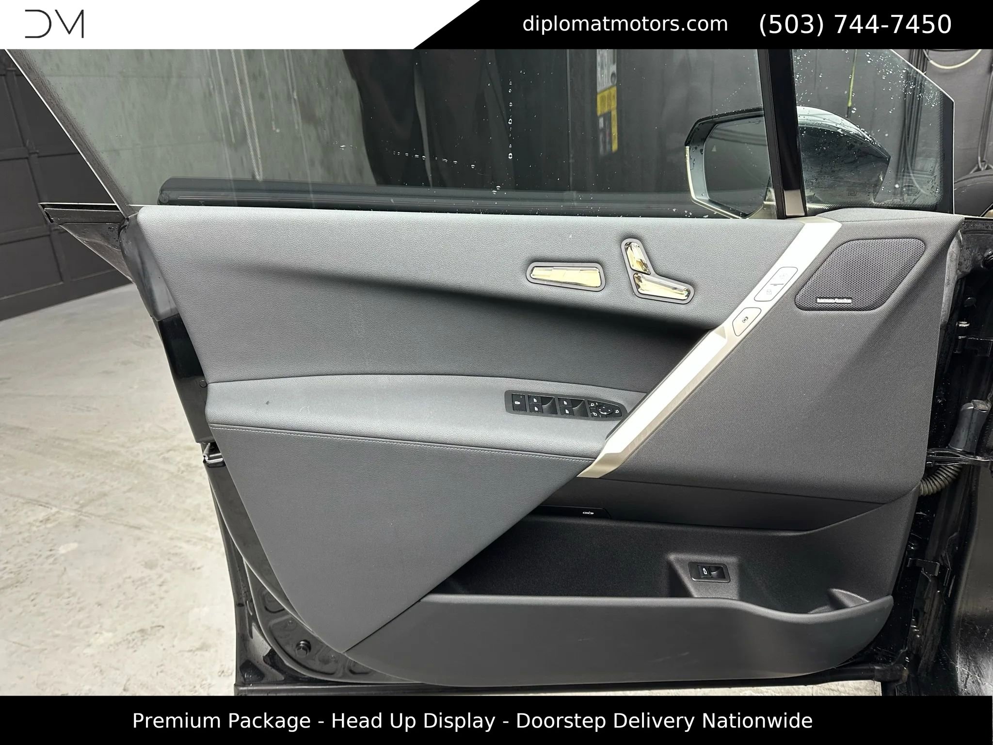 Used 2022 BMW iX xDrive50 w/ Premium Package image 25