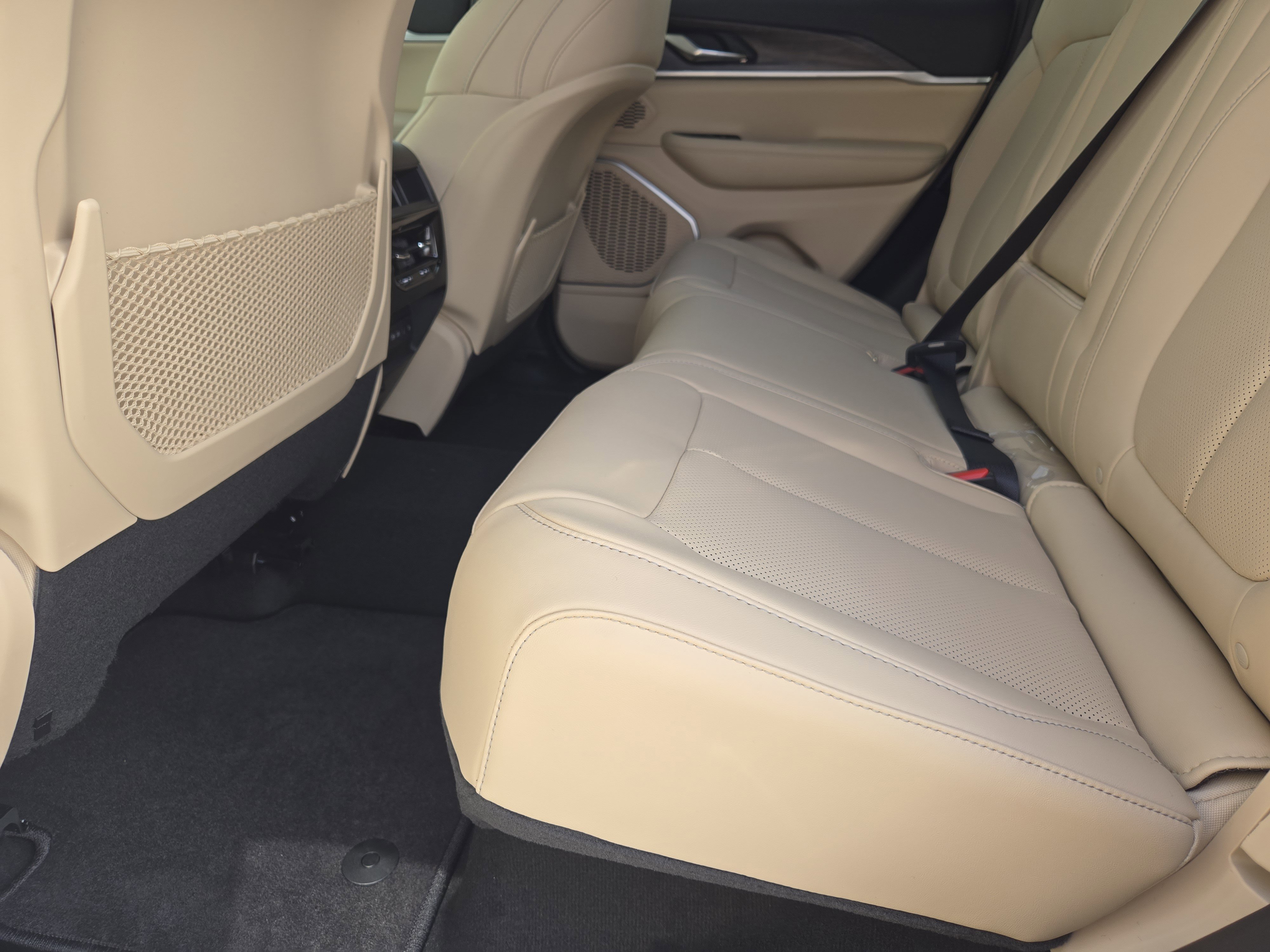 New 2026 Jeep Grand Cherokee Limited image 22