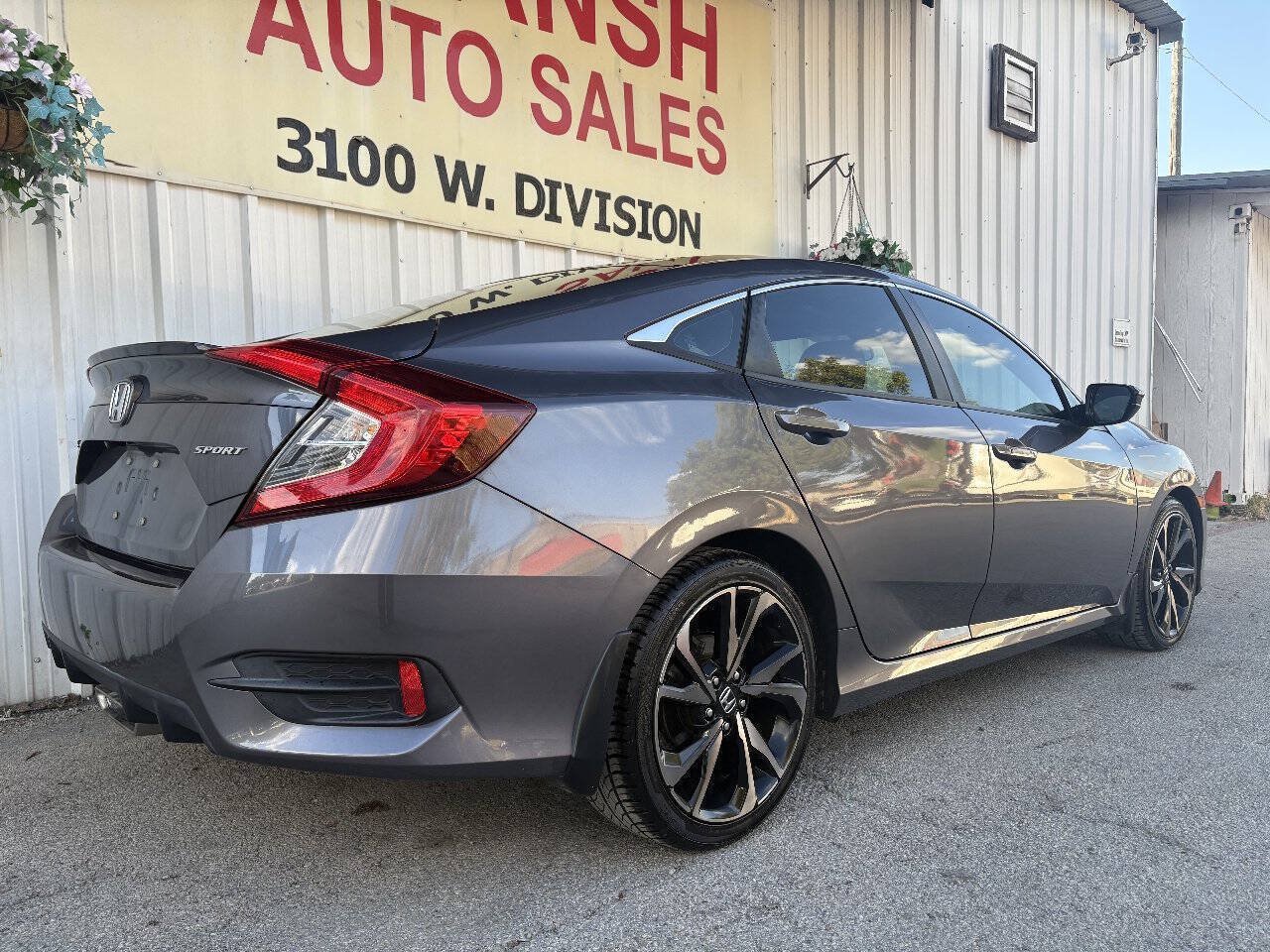 Used 2019 Honda Civic Sport image 6