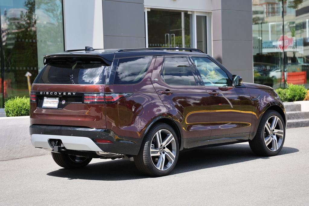 New 2026 Land Rover Discovery Limited Edition AWD/4WD image 4