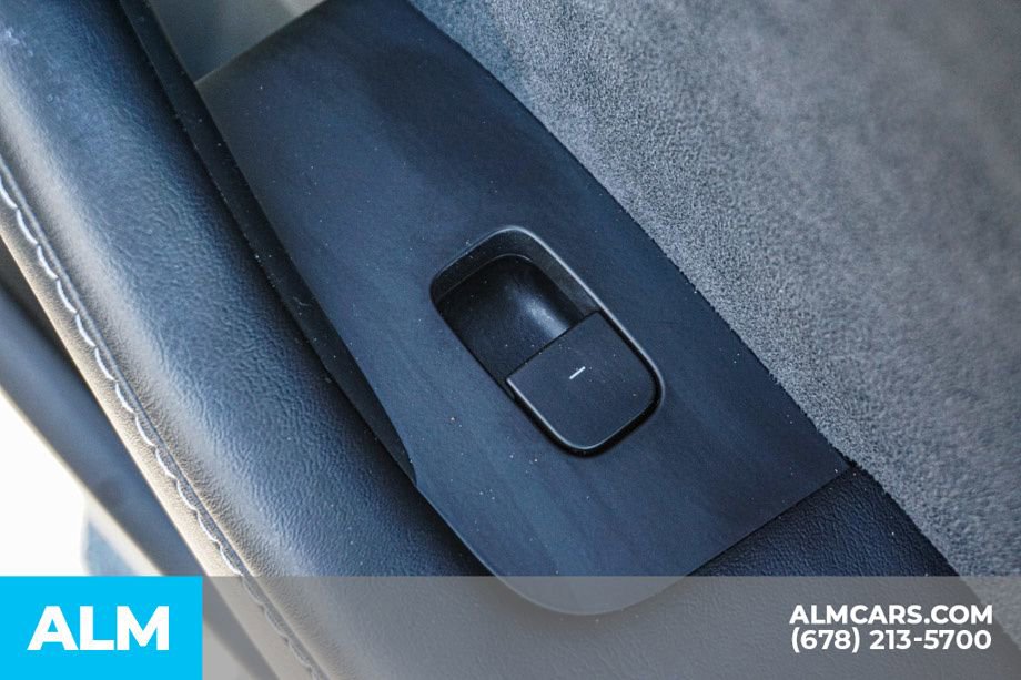 Used 2021 Tesla Model Y Long Range AWD/4WD image 57