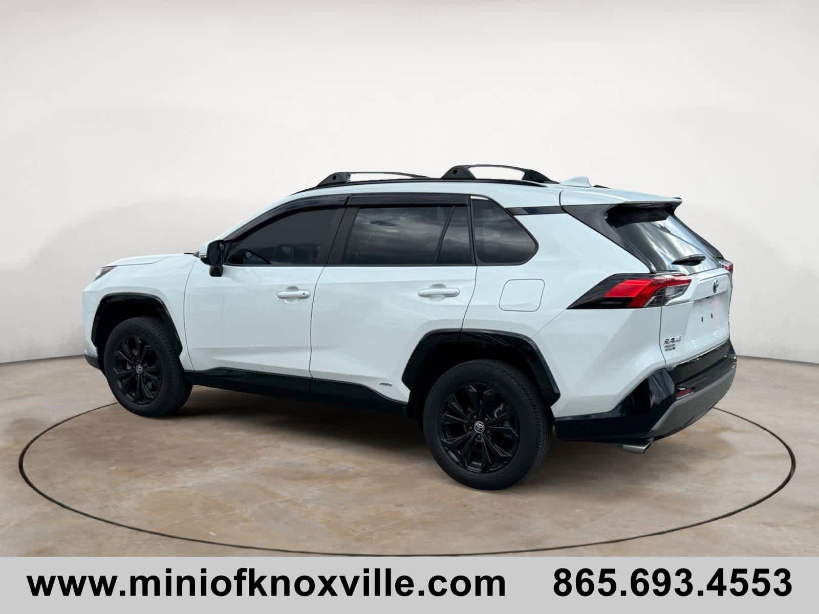 Used 2023 Toyota RAV4 SE AWD/4WD image 5