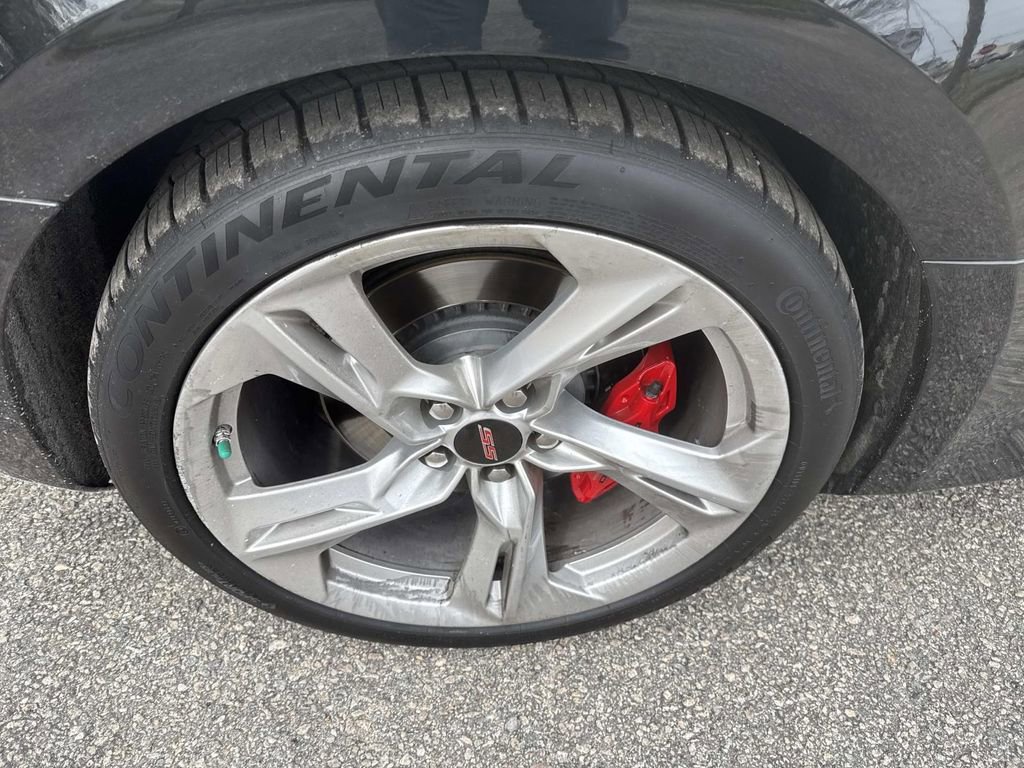 Used 2020 Chevrolet Camaro SS image 9