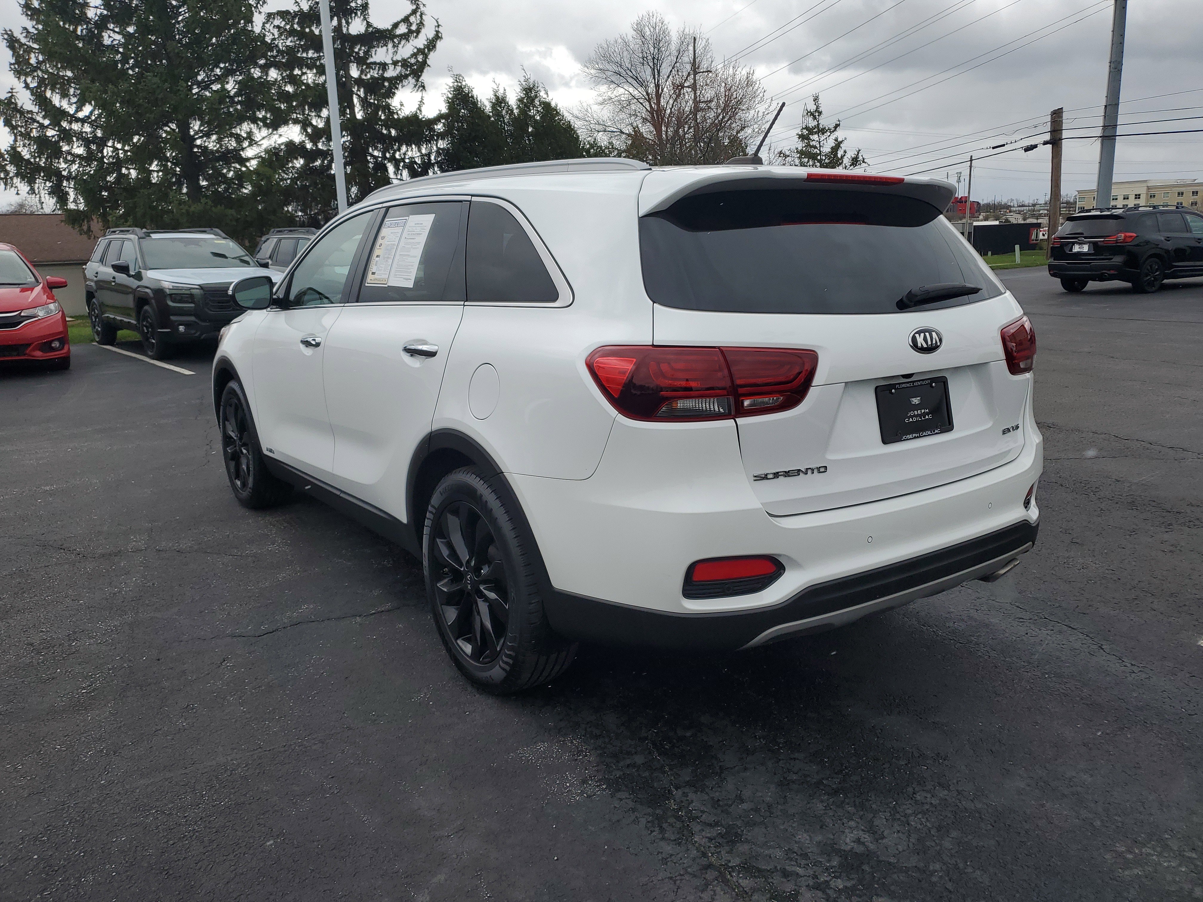 Used 2020 Kia Sorento EX image 2
