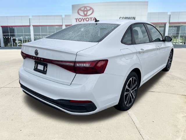 Used 2025 Volkswagen Jetta Sport FWD image 5