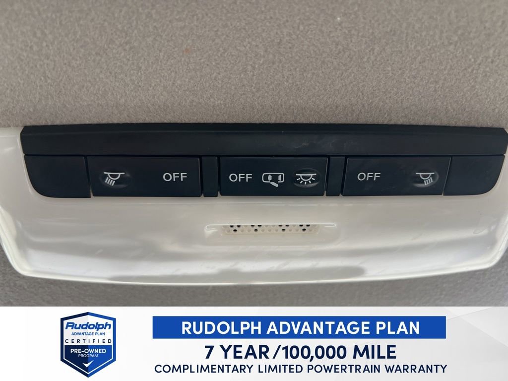 Used 2020 Nissan Versa SV image 42