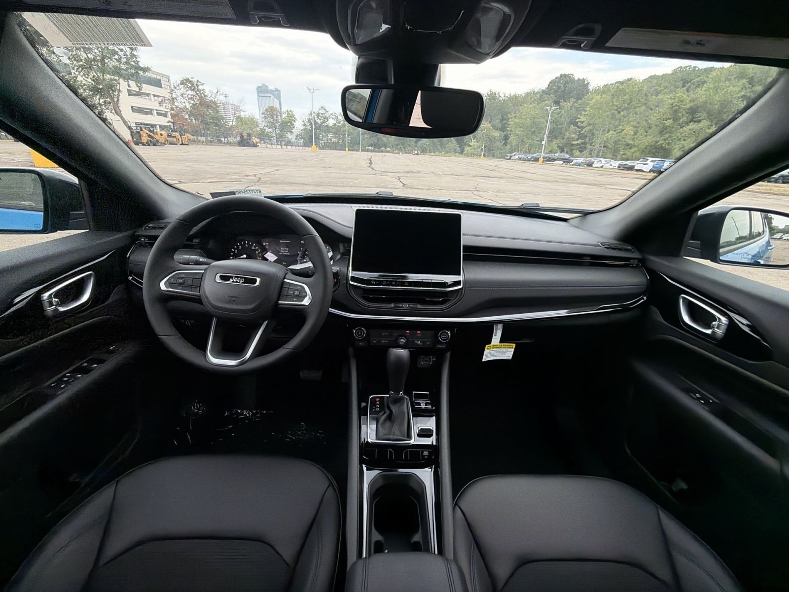 New 2026 Jeep Compass Latitude AWD/4WD image 20