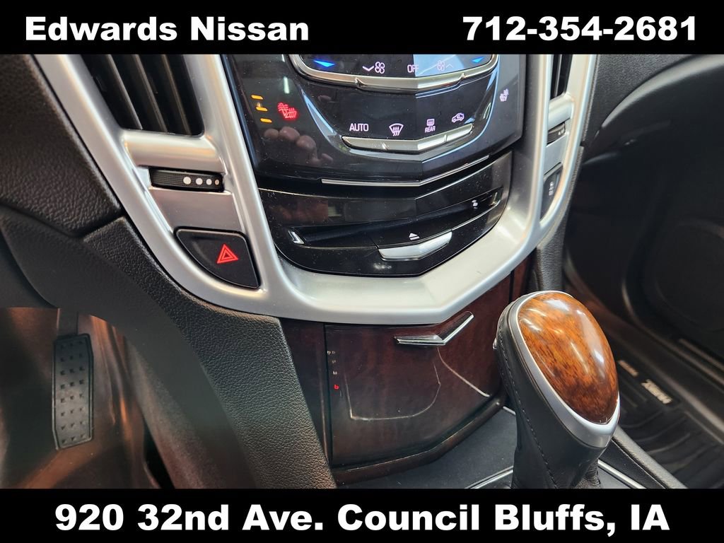 Used 2015 Cadillac SRX Luxury image 38