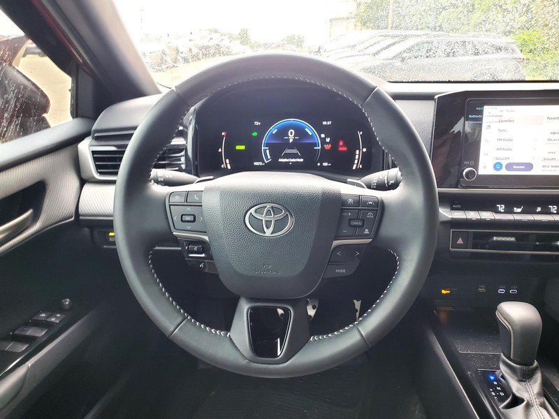 Used 2025 Toyota Camry SE FWD image 10