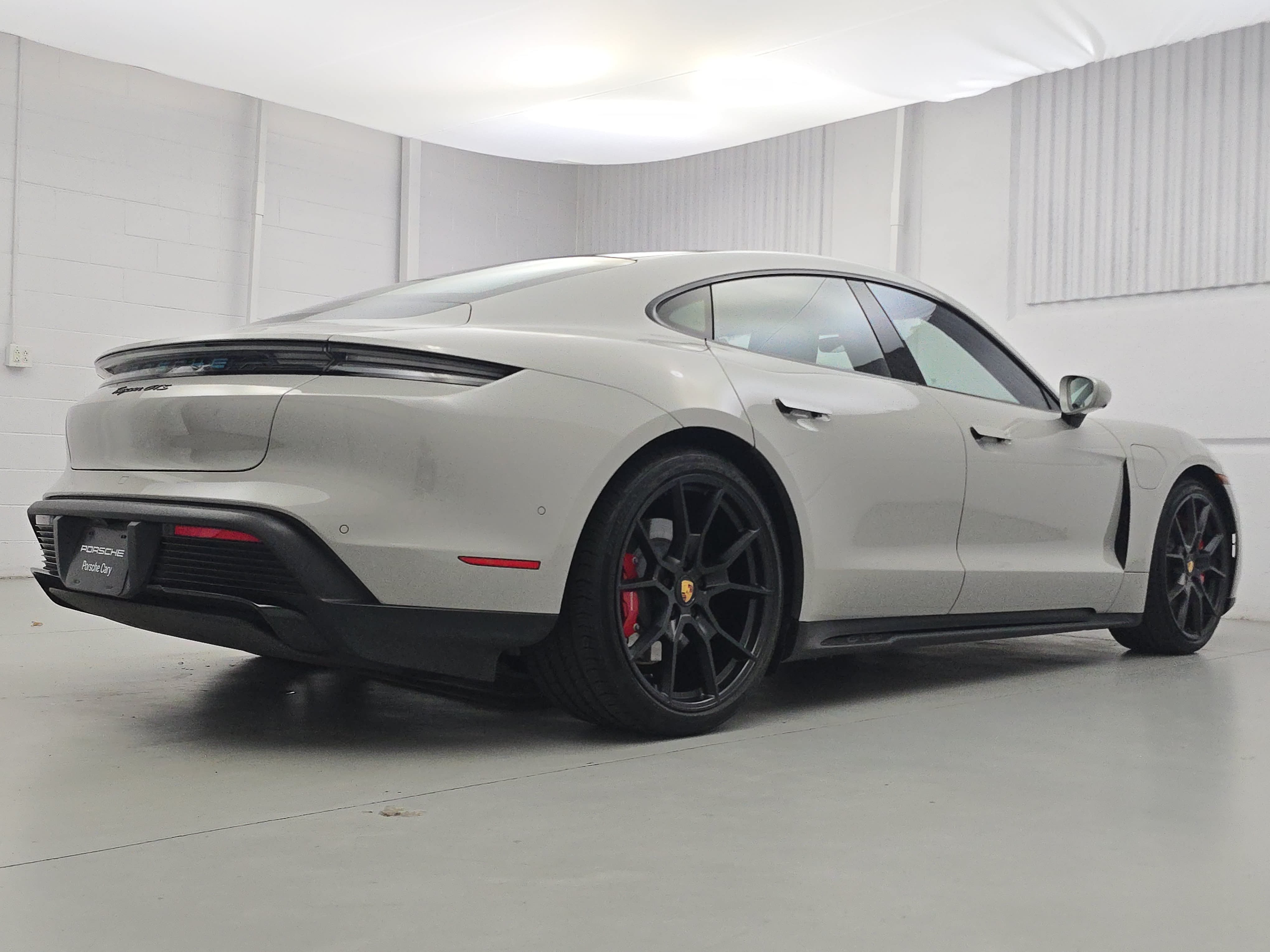 Certified 2024 Porsche Taycan GTS AWD/4WD image 7