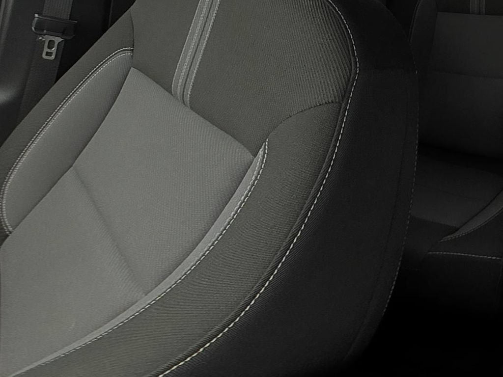 Used 2025 Chevrolet Blazer LT AWD/4WD image 15