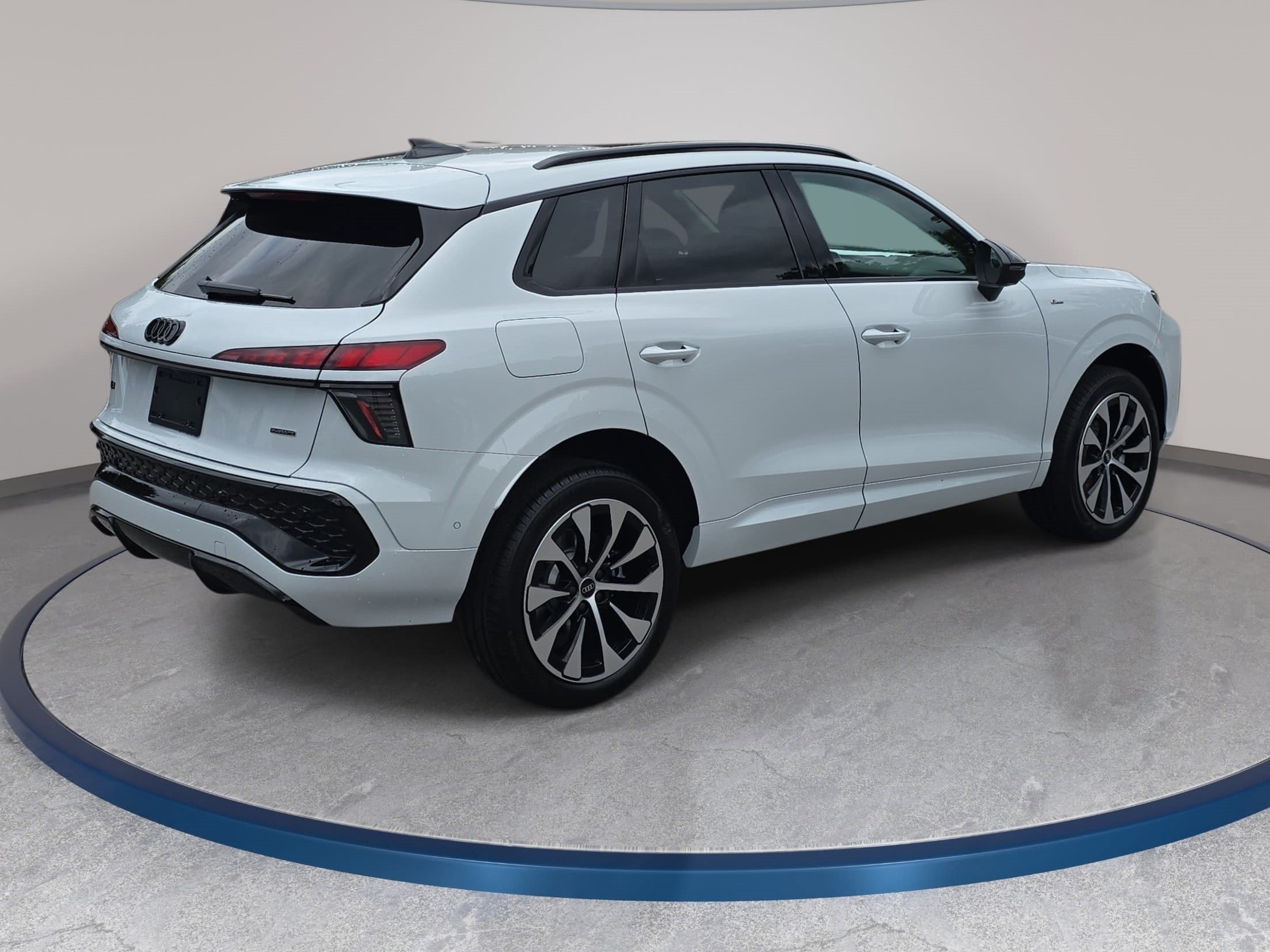 New 2026 Audi Q3 quattro 2.0T AWD/4WD image 5
