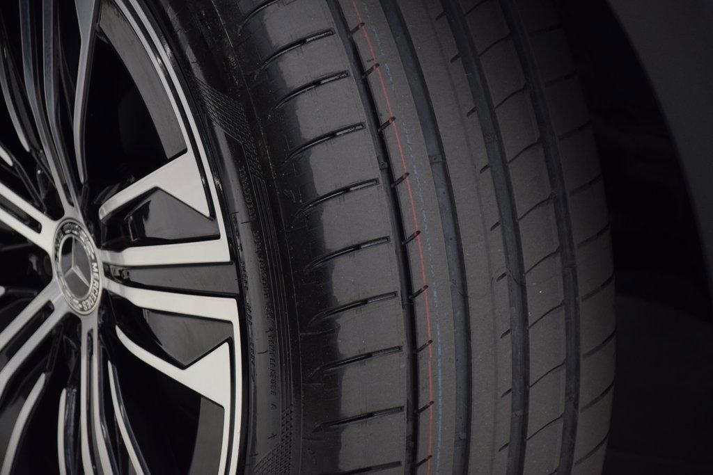 Certified 2023 Mercedes-Benz EQS 450+ 4MATIC SUV image 31