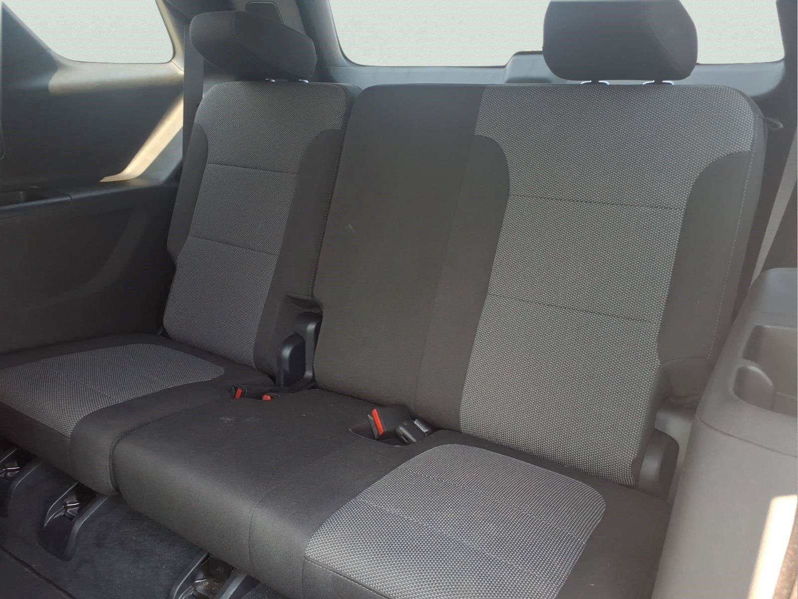 Used 2023 Chevrolet Traverse LT FWD image 14